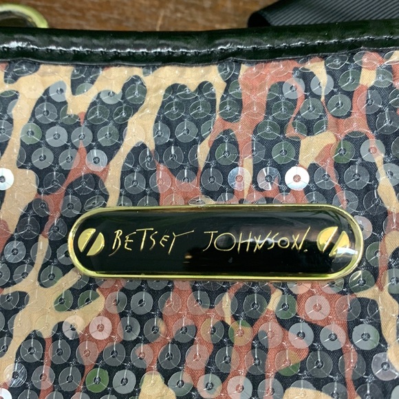 BETSEY JOHNSON gorgeous sequins purse great condition❤️ - Picture 4 of 11